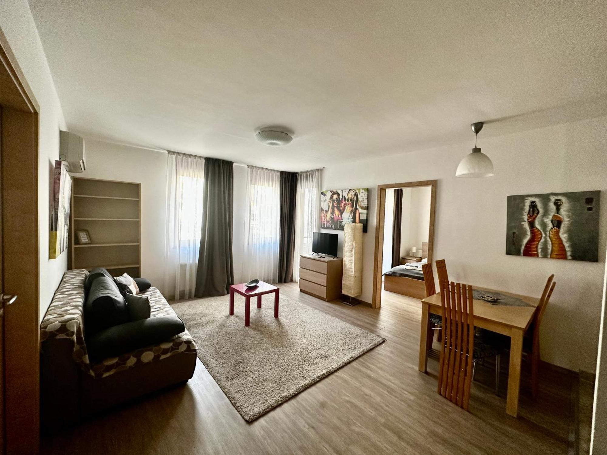 Leda Apartments Budapest Luaran gambar