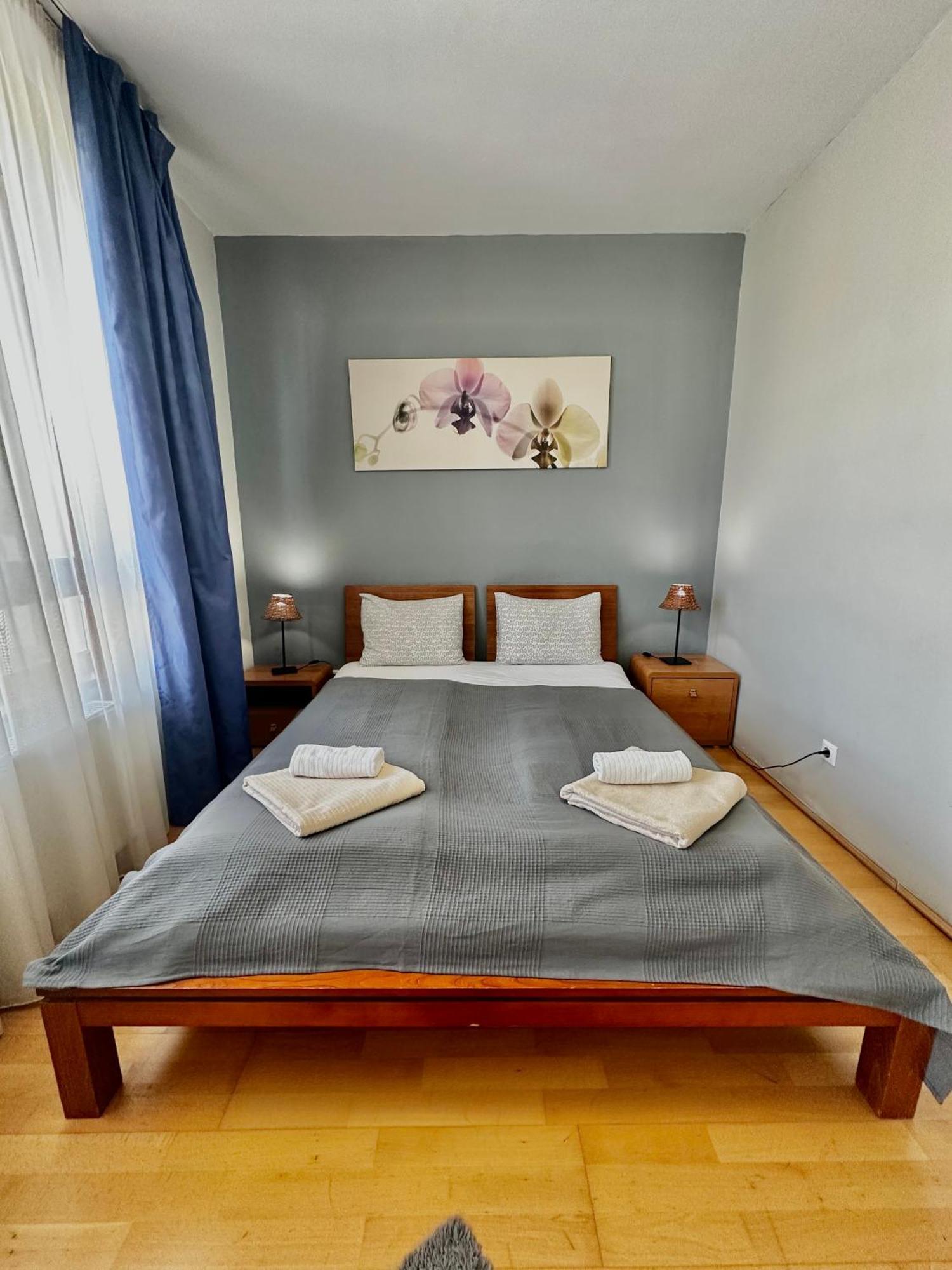 Leda Apartments Budapest Luaran gambar