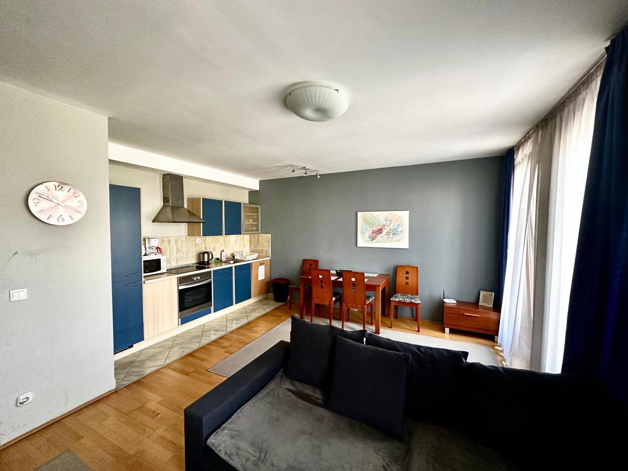 Leda Apartments Budapest Luaran gambar