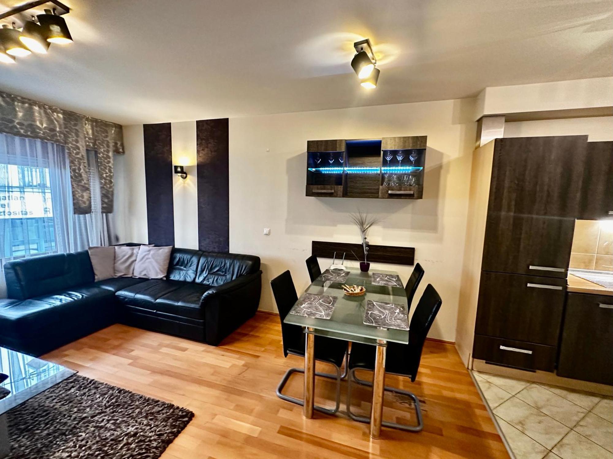 Leda Apartments Budapest Luaran gambar