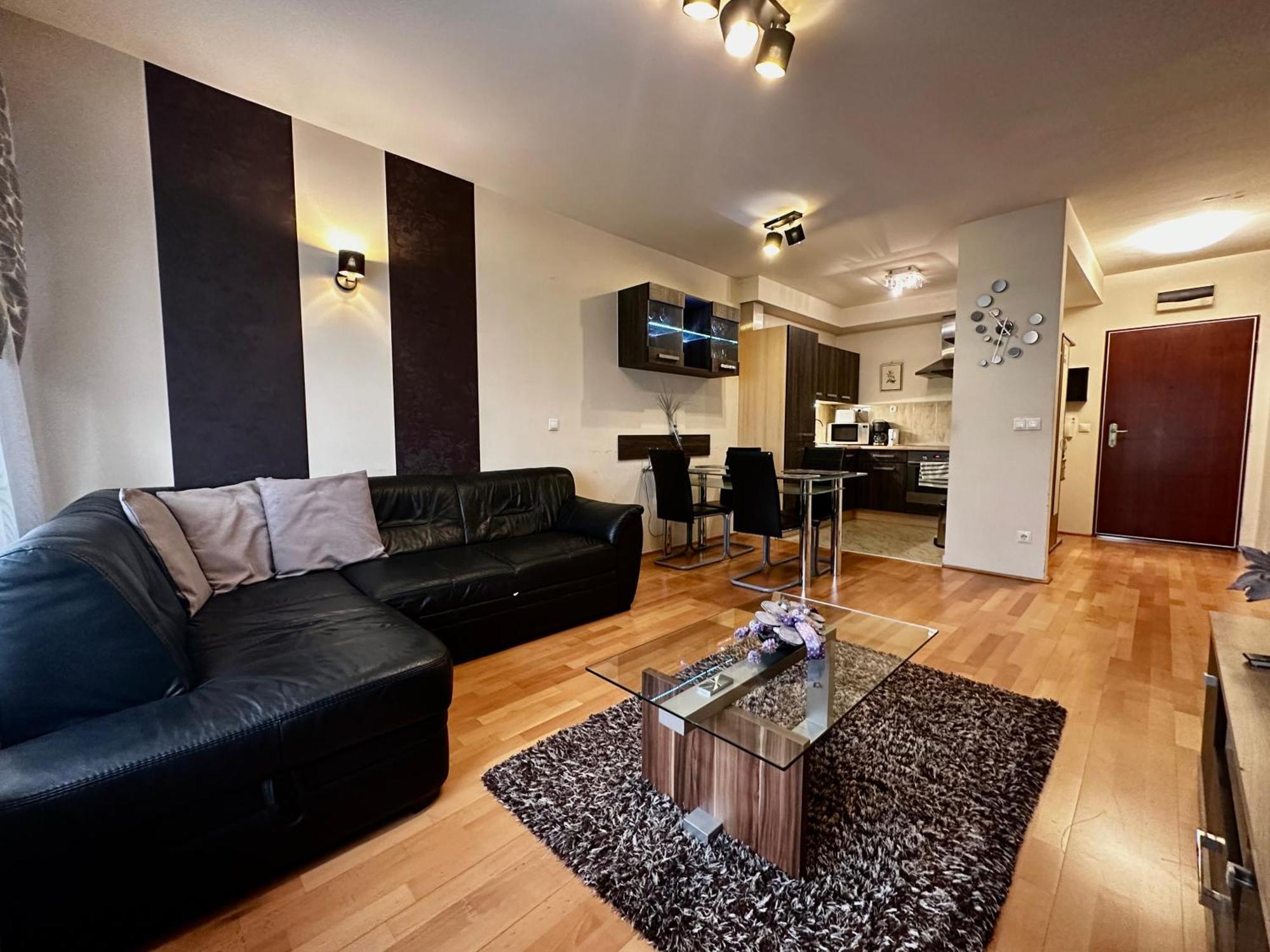 Leda Apartments Budapest Luaran gambar