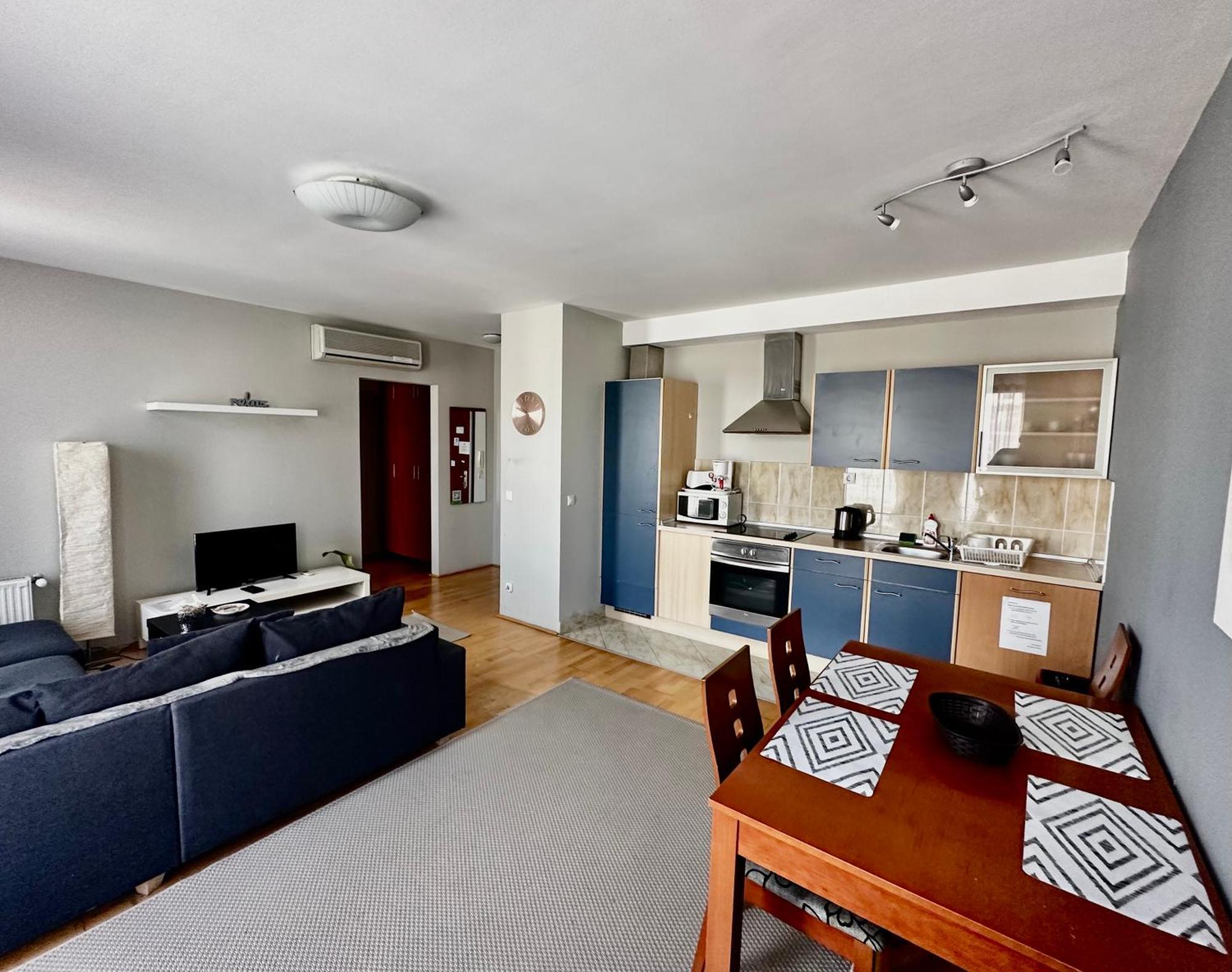 Leda Apartments Budapest Luaran gambar