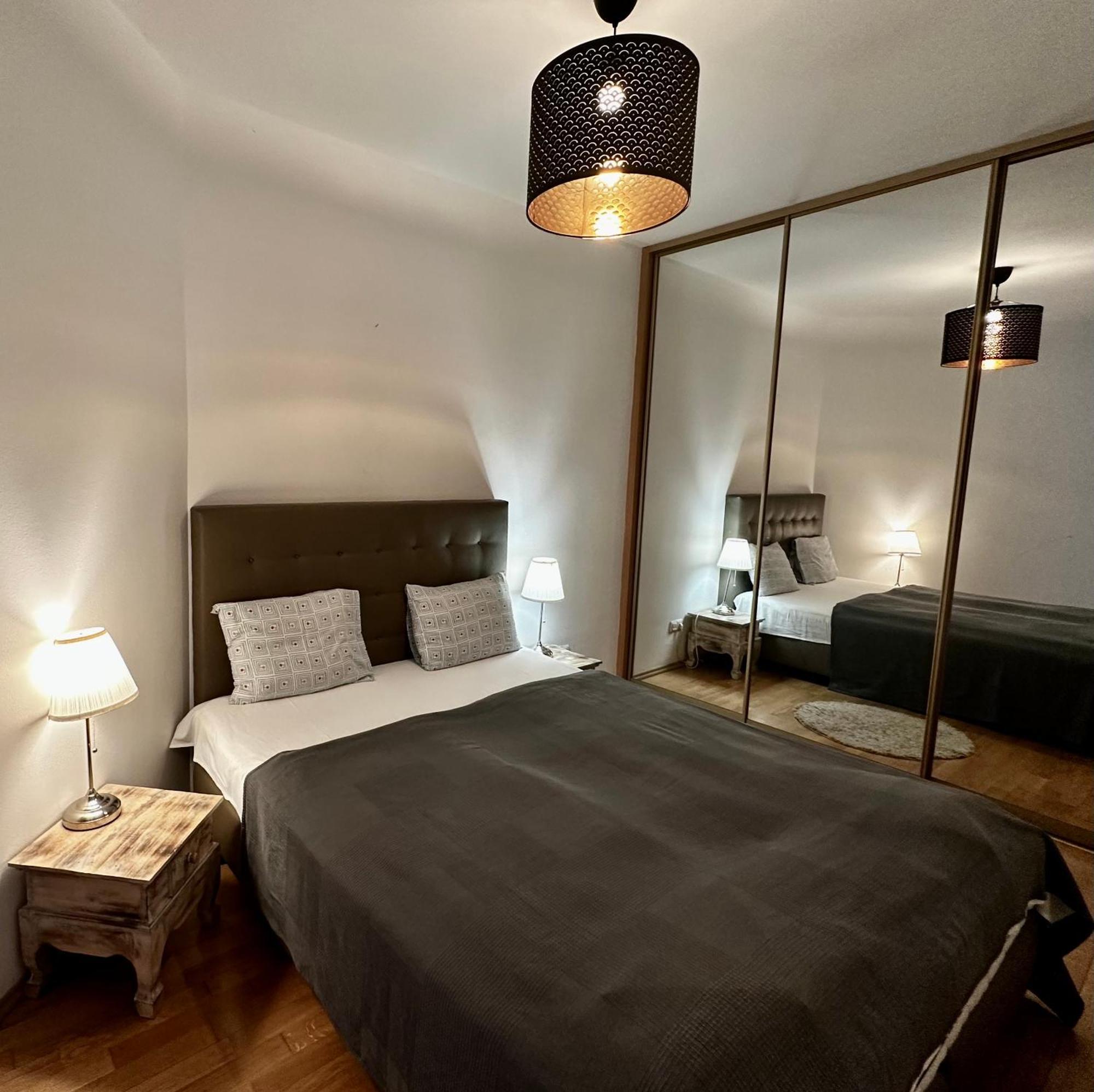Leda Apartments Budapest Luaran gambar